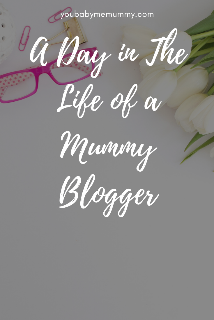 What's it like being a mummy blogger? Check out the day in the life of a mummy blogger.
